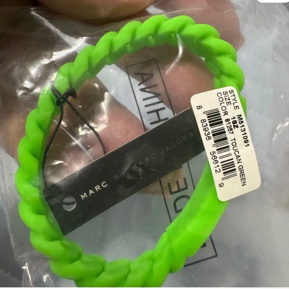 NWT Marc Jacobs Neon Green Braided Bracelet - Picture 2 of 2